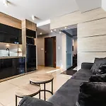 Levante アパート ザコパネ
